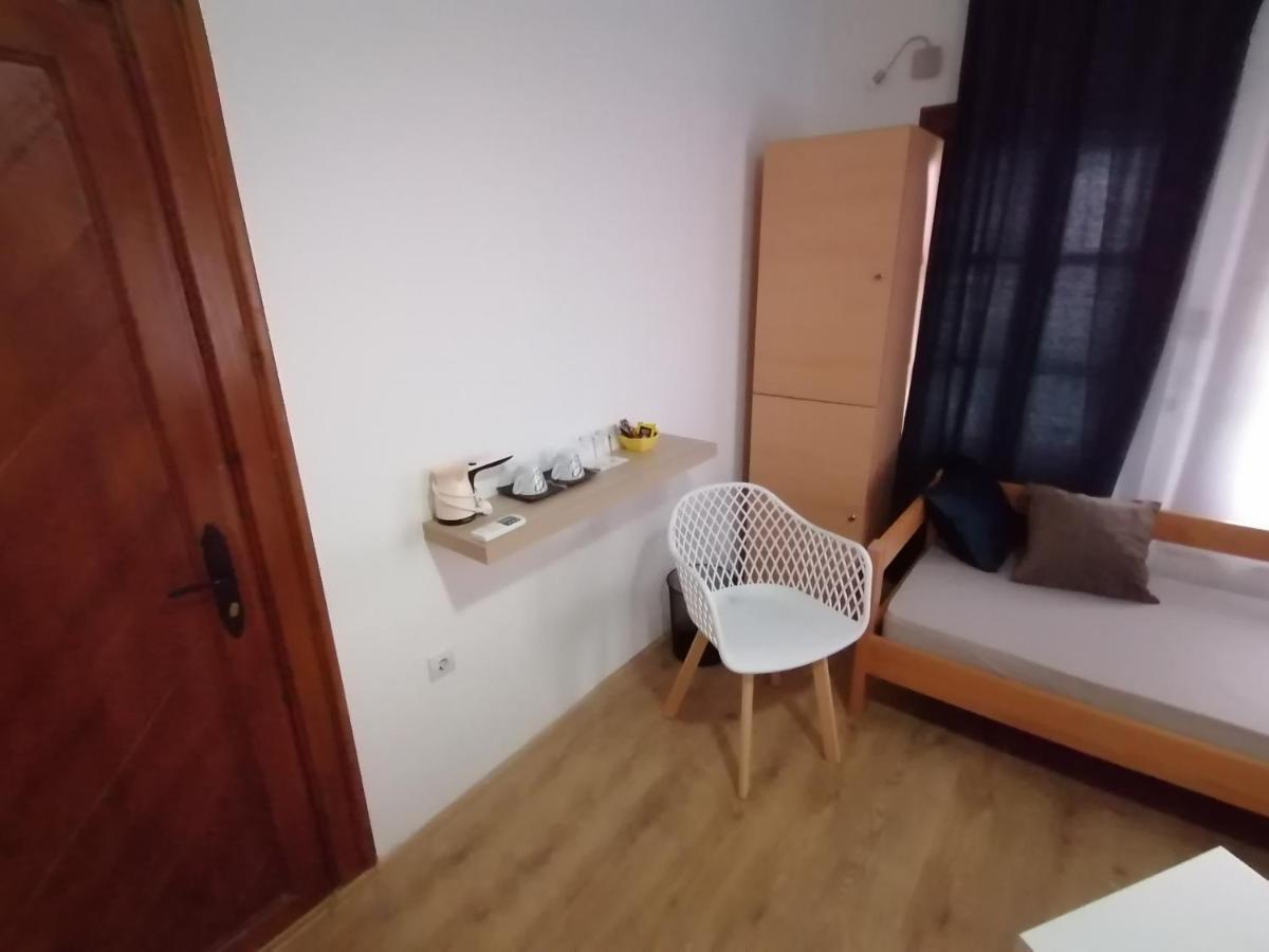 Mon Accommodation Free Parking Ni Eksteriør bilde