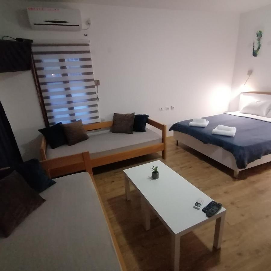Mon Accommodation Free Parking Ni Eksteriør bilde